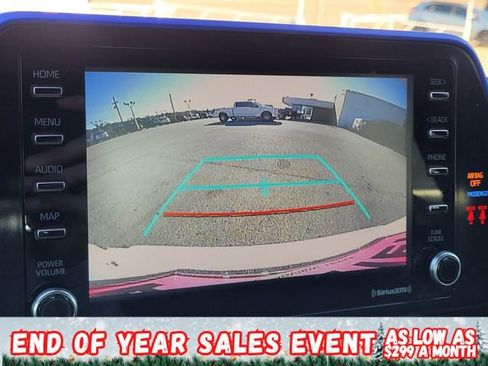 Used 2020 Toyota C-HR XLE image 25