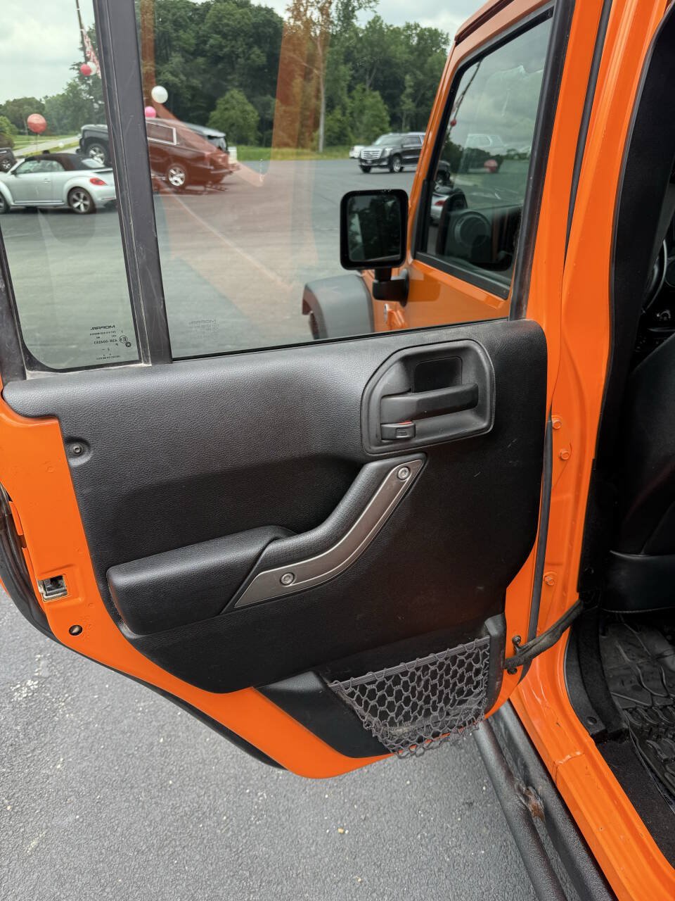 Used 2013 Jeep Wrangler Unlimited Sahara w/ Dual Top Group AWD/4WD image 16