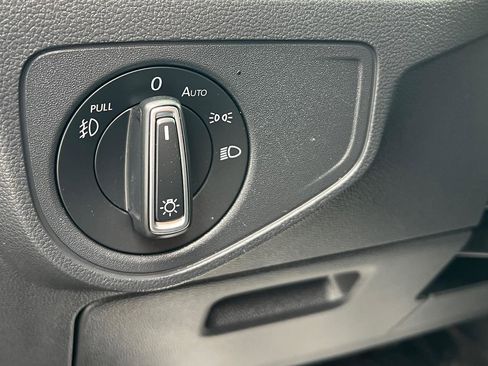 Used 2019 Volkswagen Atlas SE w/ Towing Package AWD/4WD image 19