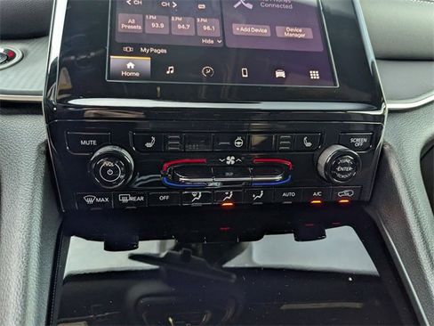 New 2025 Jeep Grand Cherokee L Altitude image 21