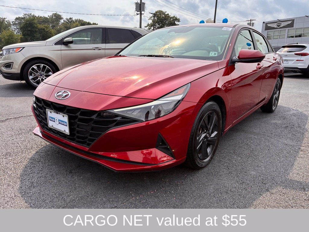 Used 2023 Hyundai Elantra SEL FWD image 3