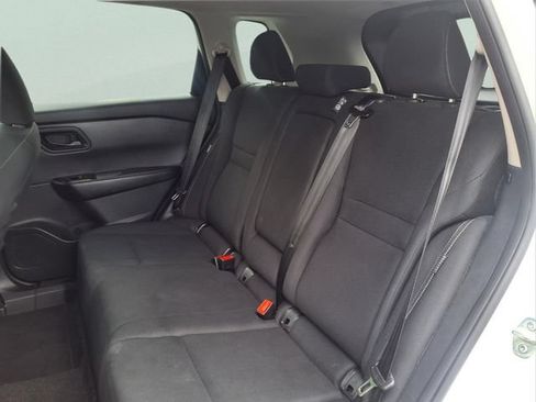 Used 2024 Nissan Rogue S AWD/4WD image 10