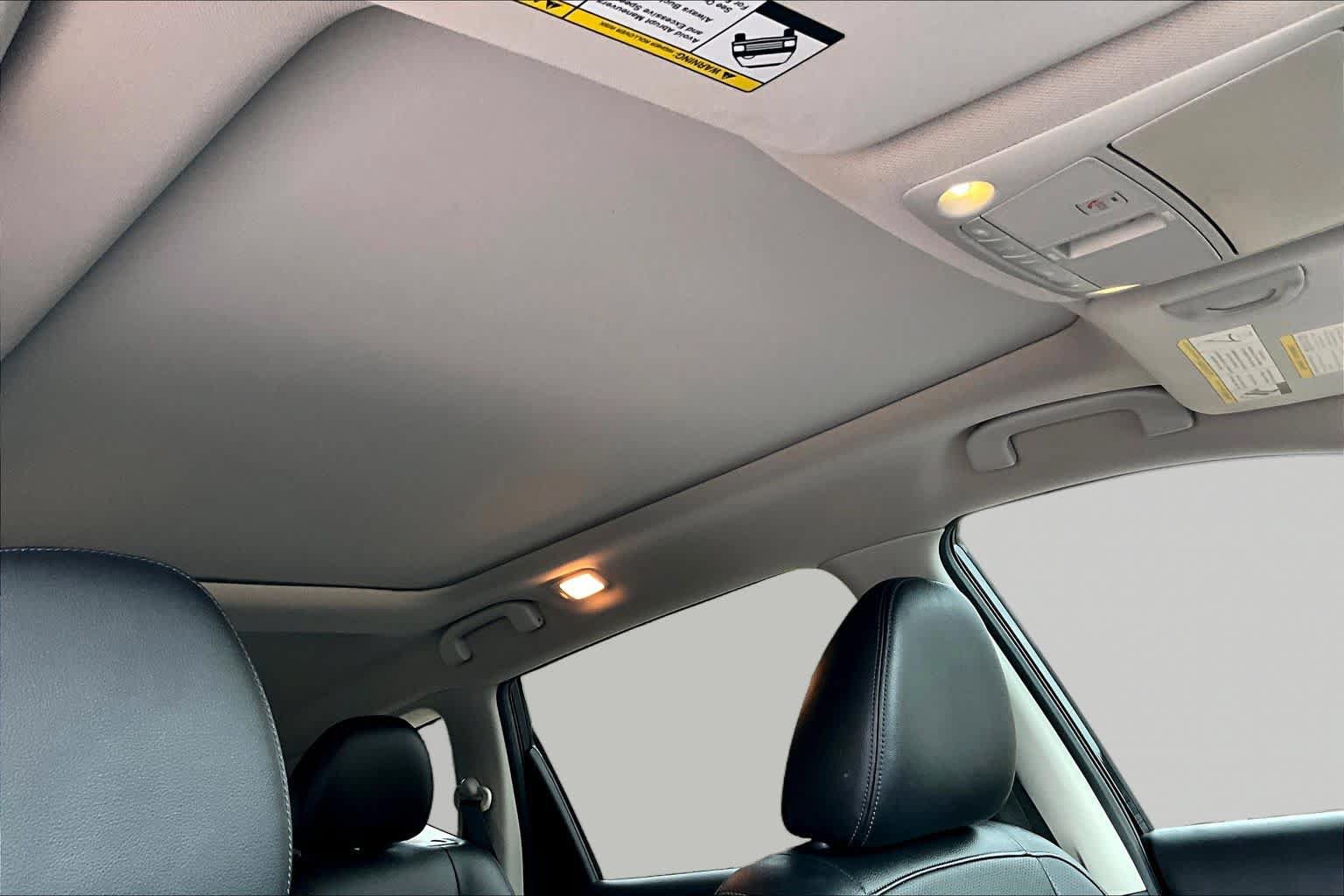 Used 2020 Nissan Rogue SL w/ Premium Package FWD image 13