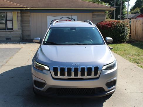 Used 2020 Jeep Cherokee Latitude FWD image 4