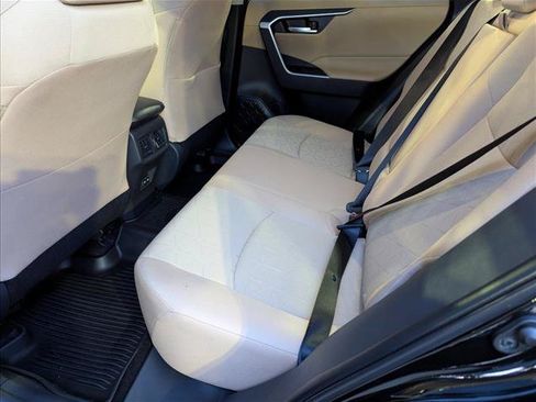 Used 2025 Toyota RAV4 XLE w/ Convenience Package FWD image 15
