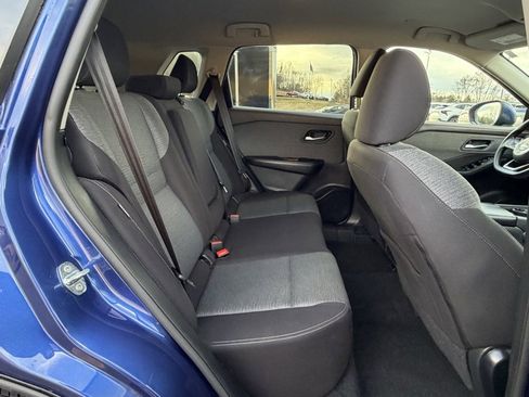 Used 2023 Nissan Rogue SV image 19
