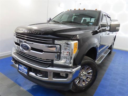 Used 2017 Ford F350 Lariat w/ Chrome Package AWD/4WD image 4