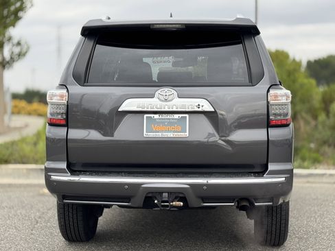 Used 2023 Toyota 4Runner Limited image 9