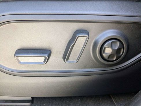 New 2026 Jeep Grand Cherokee Altitude image 21