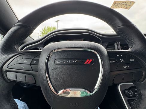 Used 2016 Dodge Challenger R/T Plus RWD image 13