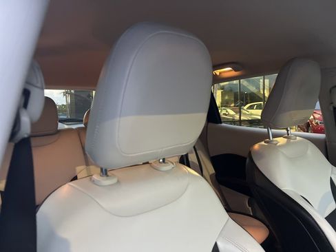 Used 2021 Jeep Compass Latitude image 26