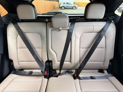 Used 2022 Ford Escape Titanium image 32