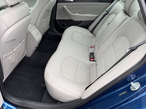 Used 2017 Hyundai Sonata Sport w/ Value Edition Package 02 FWD image 16