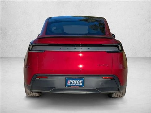 Used 2026 Tesla Model Y AWD image 4