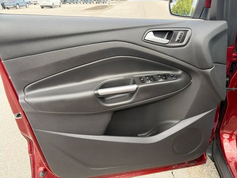 Used 2015 Ford Escape SE AWD/4WD image 13