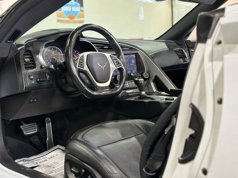 Used 2016 Chevrolet Corvette Z06 w/ 2LZ Preferred Equipment Group image 19