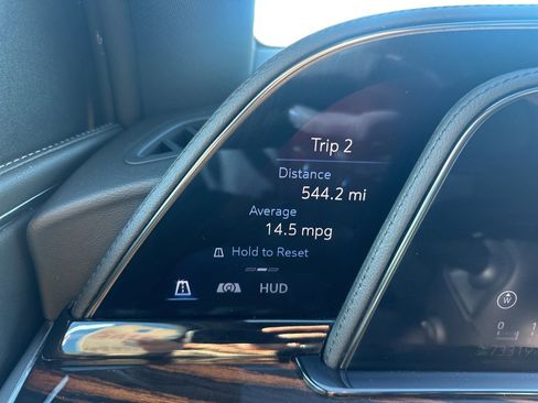 Used 2023 Cadillac Escalade ESV Premium Luxury image 24