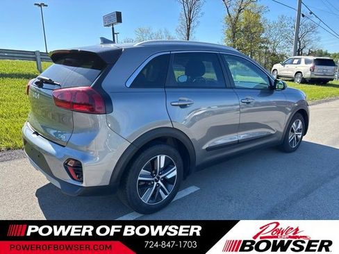 Used 2022 Kia Niro LXS FWD image 4