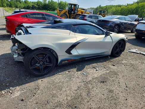 Used 2021 Chevrolet Corvette Stingray Premium Conv w/ Z51 Performance Package RWD image 5