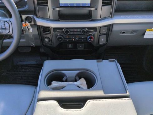 New 2026 Ford F250 XL w/ XL Chrome Package image 19
