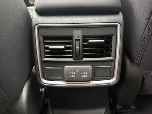 Used 2022 Subaru Forester Limited AWD/4WD image 14