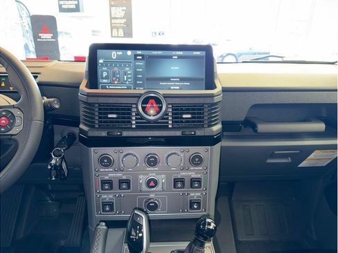 Used 2025 INEOS Grenadier AWD/4WD image 15