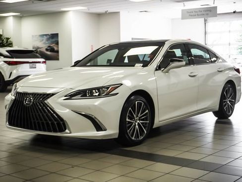 Certified 2023 Lexus ES 350 w/ Premium Package FWD image 3