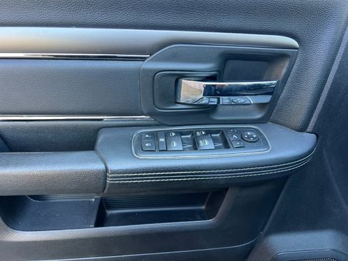 Used 2018 RAM 3500 Lone Star w/ Sport Appearance Group image 13