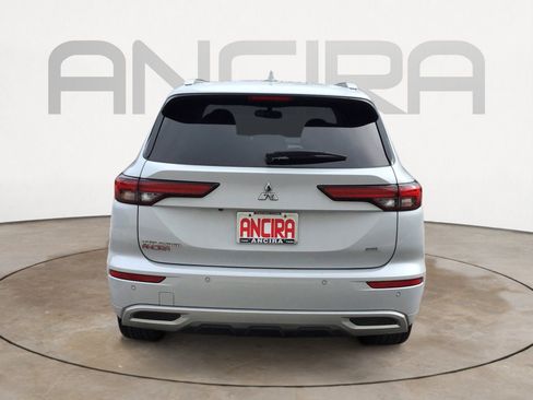 Used 2023 Mitsubishi Outlander SEL FWD image 11