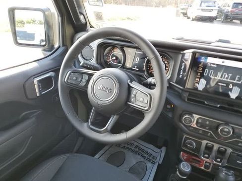New 2026 Jeep Wrangler Sport AWD/4WD image 18
