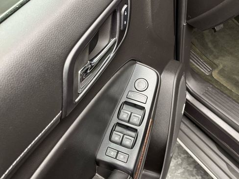 Used 2015 GMC Yukon XL SLE AWD/4WD image 7