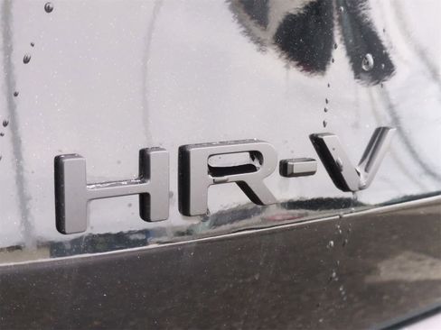 Used 2023 Honda HR-V LX image 14