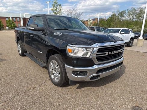 Used 2020 RAM 1500 Big Horn AWD/4WD image 2