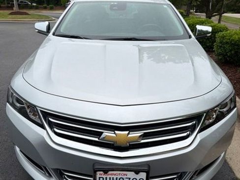 Used 2017 Chevrolet Impala Premier w/ Enhanced Convenience Package FWD image 1