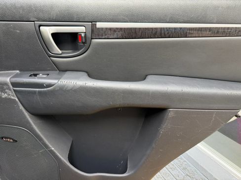 Used 2008 Hyundai Santa Fe Limited FWD image 13