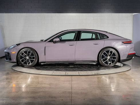 Used 2024 Porsche Panamera RWD image 2