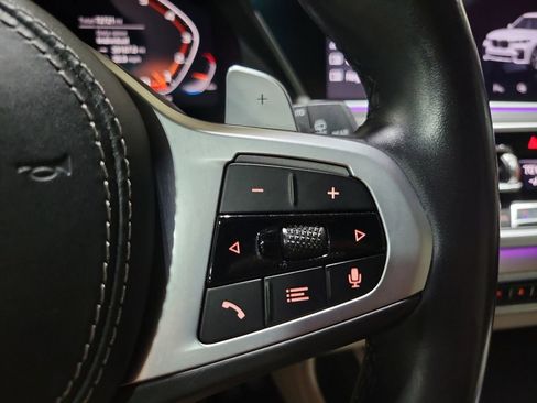 Used 2020 BMW X7 M50i image 16
