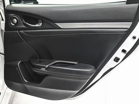 Used 2019 Honda Civic Sport Touring image 12