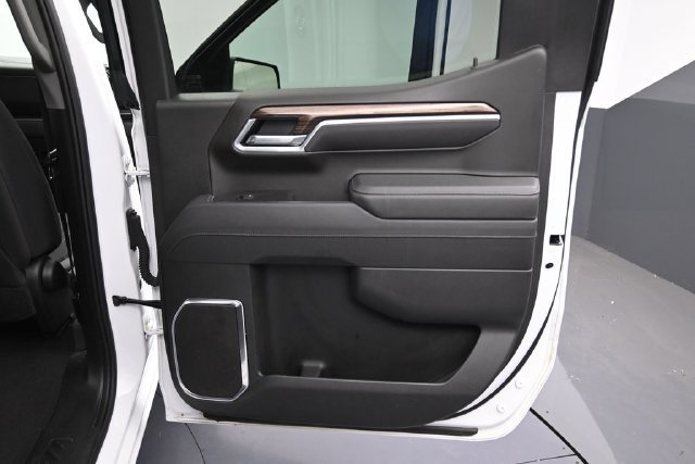 Used 2026 Chevrolet Silverado 1500 RST AWD/4WD image 27