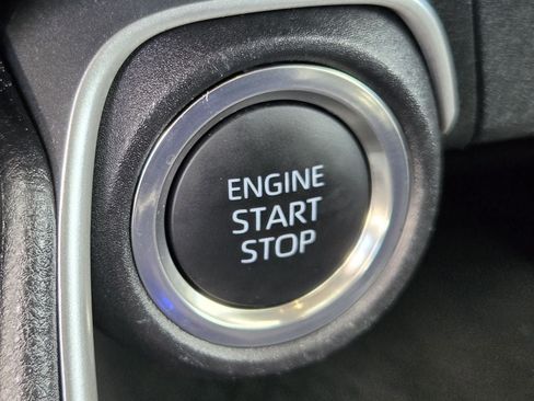 Used 2025 Toyota Grand Highlander AWD image 22