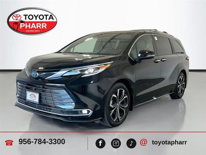 Used 2025 Toyota Sienna Platinum