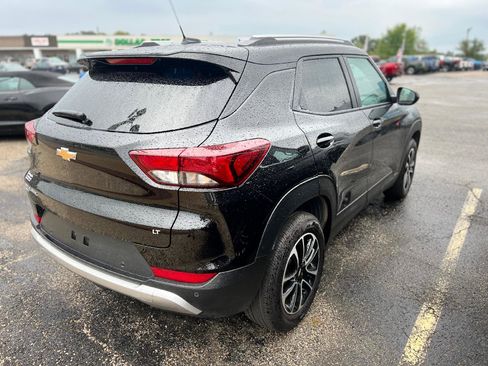 Used 2024 Chevrolet TrailBlazer LT w/ Driver Confidence Package image 2