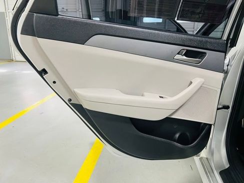 Used 2018 Hyundai Sonata SE image 23
