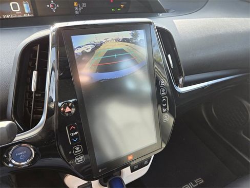 Used 2018 Toyota Prius Four image 27