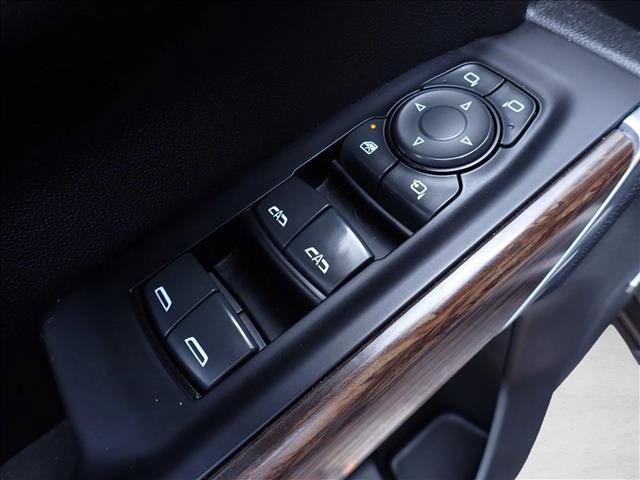 Used 2019 Chevrolet Silverado 1500 High Country w/ Technology Package AWD/4WD image 14