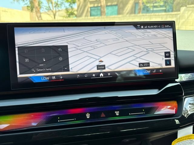 Used 2027 BMW i5 eDrive40 w/ M Sport Package RWD image 22