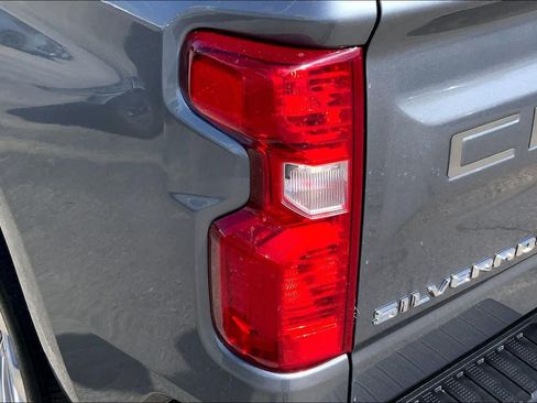 Used 2020 Chevrolet Silverado 1500 LT w/ Texas Edition RWD image 24