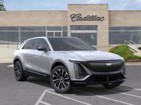 New 2026 Cadillac Lyriq Sport RWD image 7