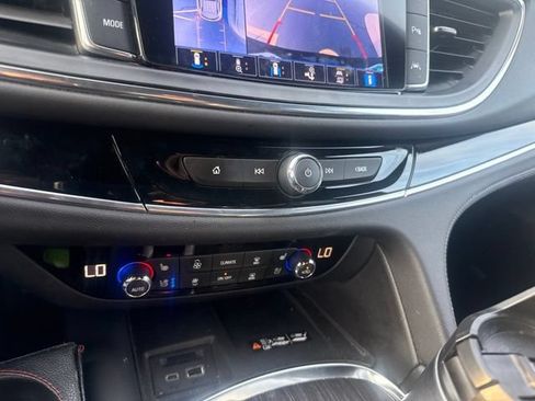 Used 2022 Buick Enclave Avenir w/ Trailering Package, 5000 lbs. AWD/4WD image 12