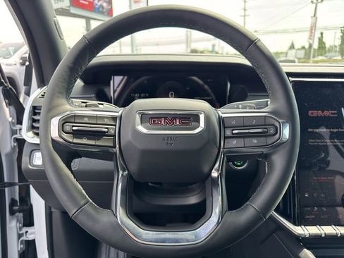 New 2026 GMC Acadia Elevation FWD image 18
